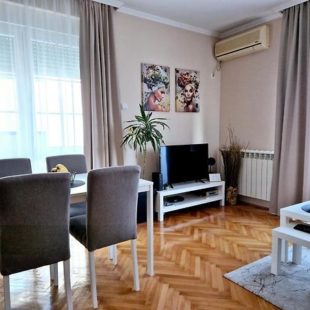 Apartman Centar Pozarevac Bagian luar foto